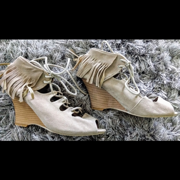 Wedge fringe peep toe lace up sandals **SOLD** - Picture 2 of 7